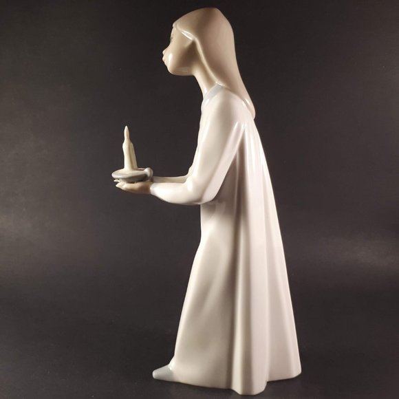 Lladro Daisa NAO Girl with Torn Nightgown Figurine Vintage 1980’s - Picture 3 of 8
